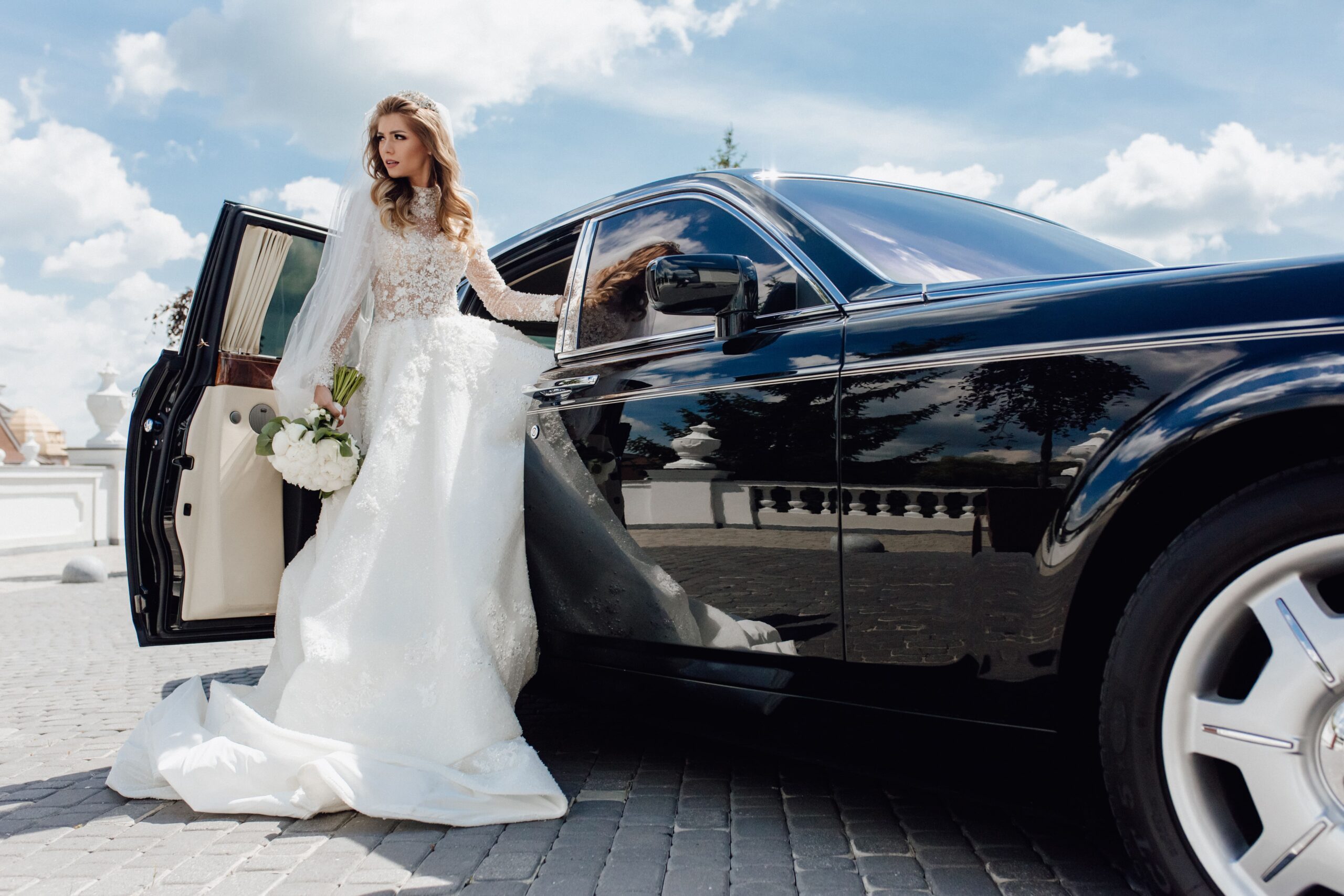 Luxury Car for Your Wedding Day